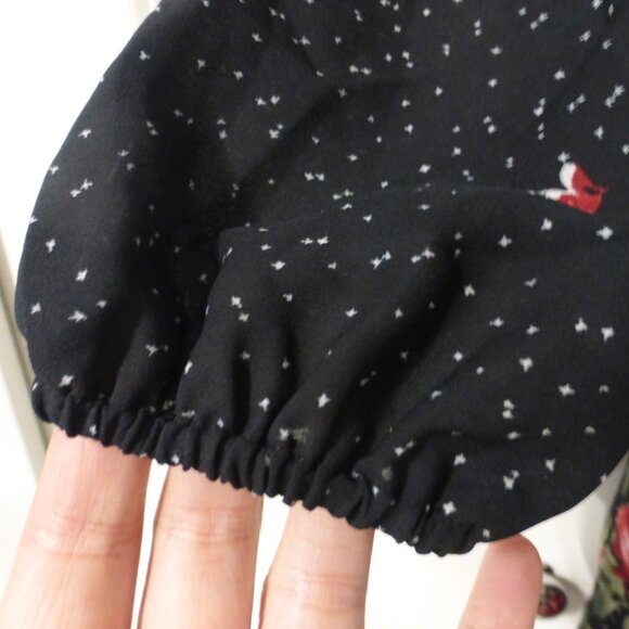 LE CHATEAU black & red long sleeve cold shoulder chiffon floral dress - Picture 6 of 12